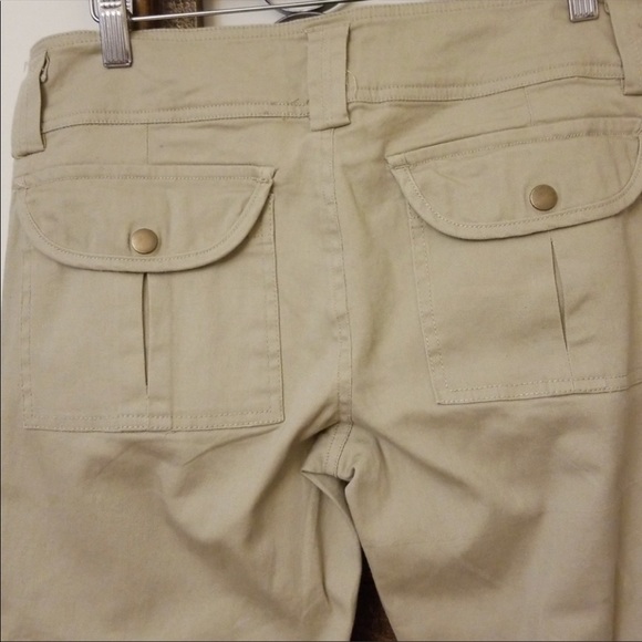 🌹🛍Kenar khaki capri pants🌹💜 - Picture 6 of 8